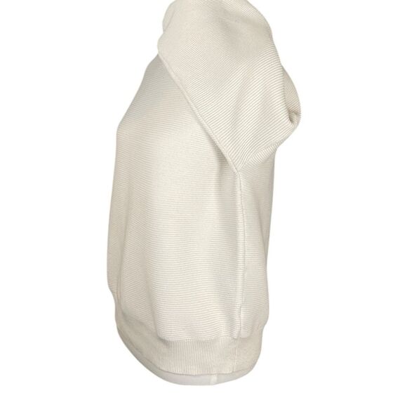 Women’s Oversized Ribbed Knit Crewneck Sweater, medium. Oatmeal Colored Cream - Picture 7 of 11